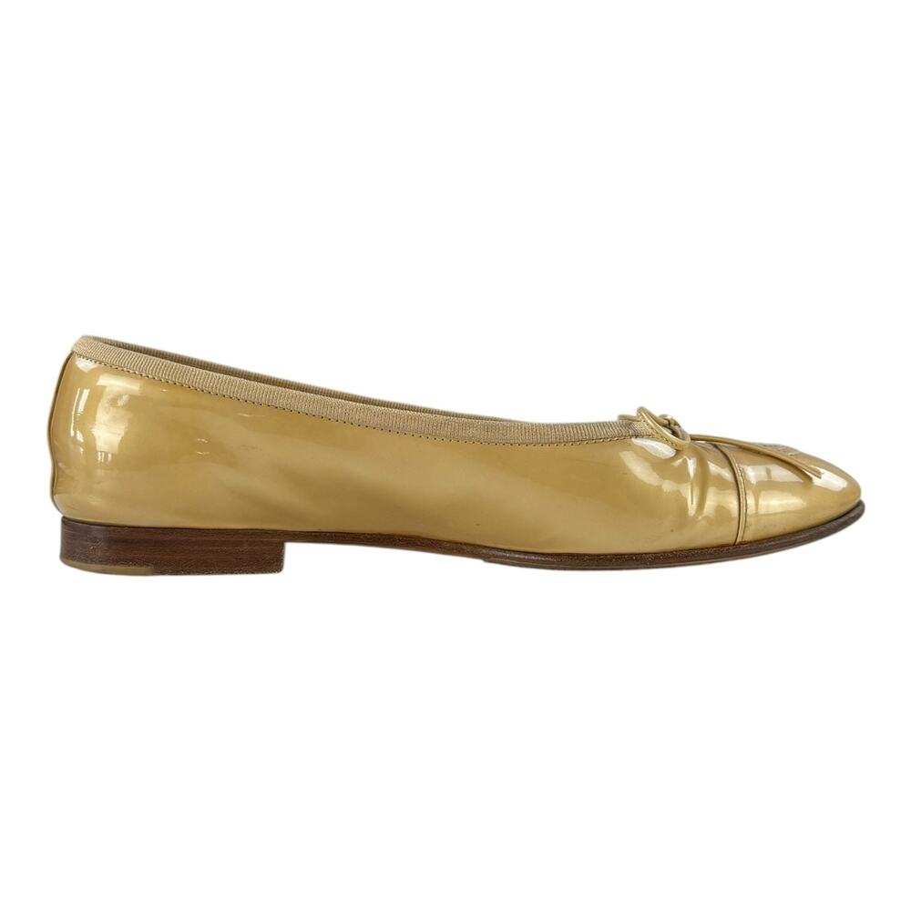 Chanel CC Patent Leather Ballet Flats